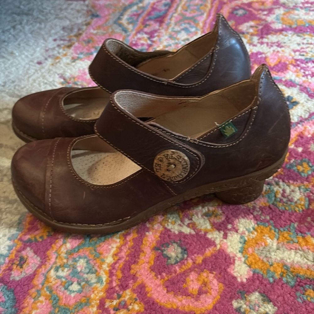 El Naturalista Mary Jane shoes size 39